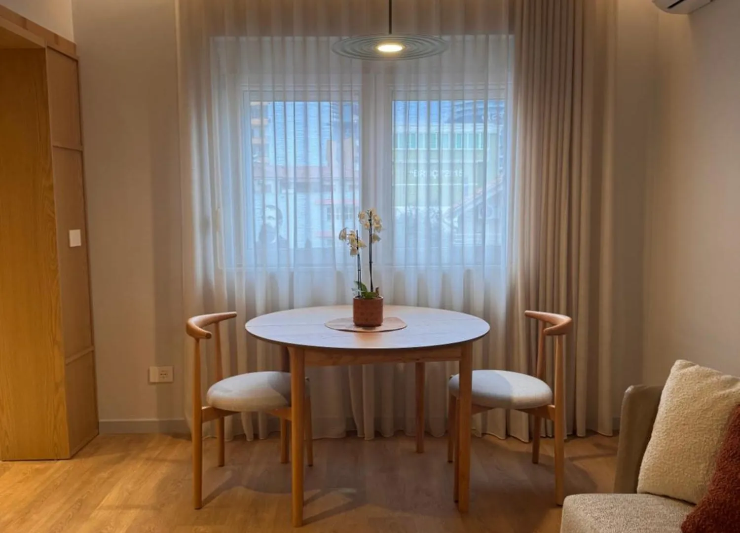Chic Apt With New Bazaar View Tirana